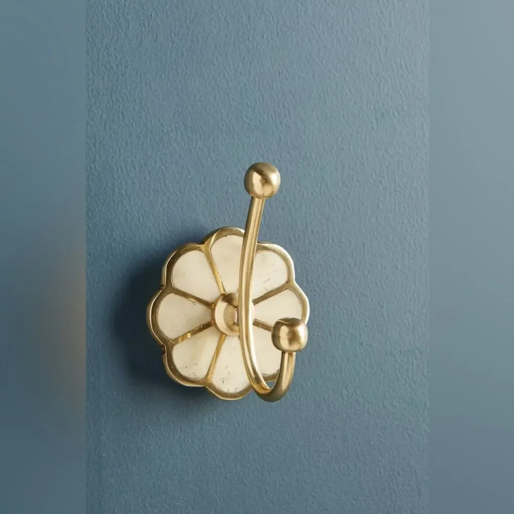 New Anthropologie Botanist Bath Hook One Size